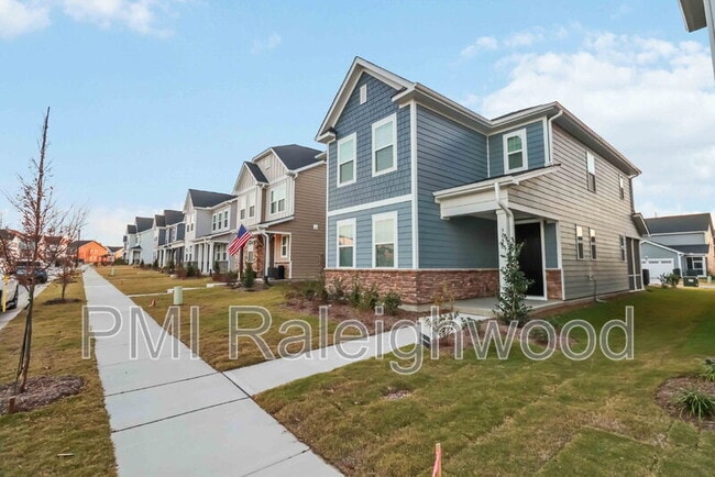 Photo - 304 Canyon Spring Trl