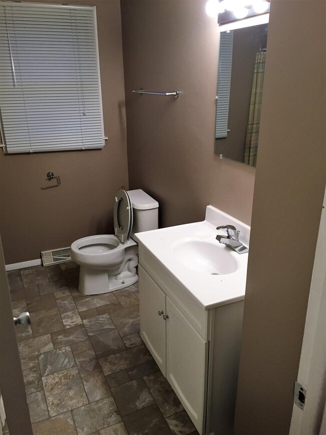 Photo - 2604 40th Pl