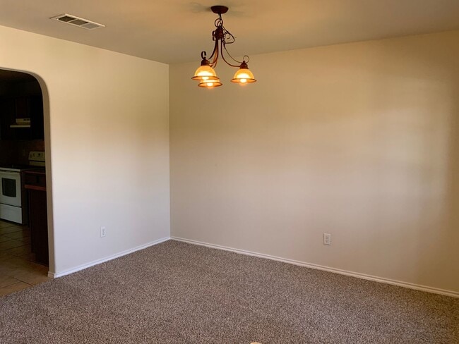 Photo - 2 Story 3 Bedroom 2 Bath 2 Week Free Move ...
