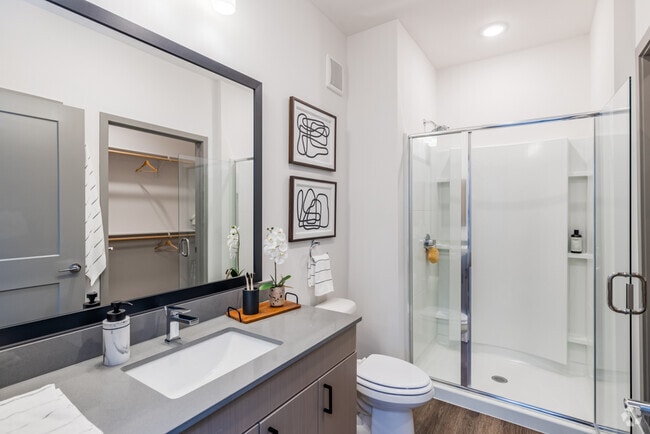 Jade - Bathroom