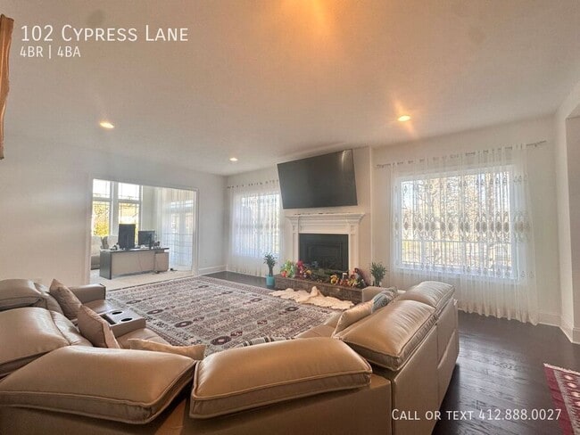 Photo - 102 Cypress Ln