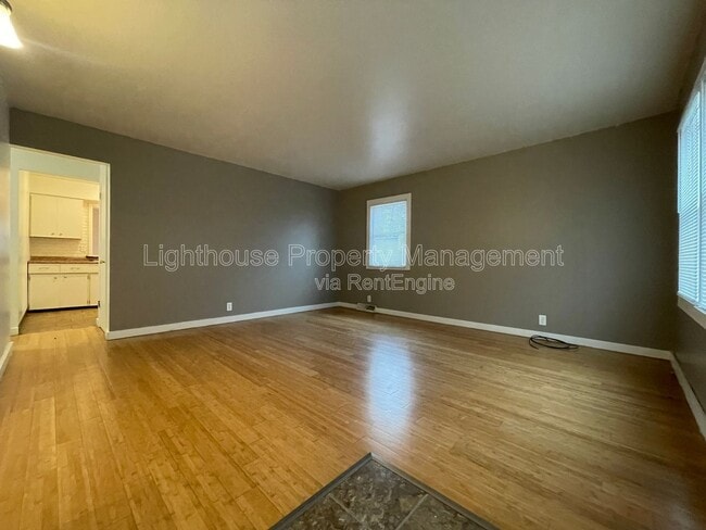 Photo - 1471 Brookmark St SE