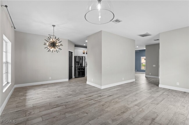 Photo - 2024 Cape Heather Cir