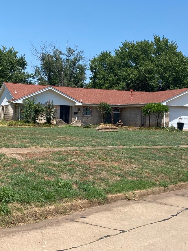 Building Photo - 704 N Dryden Cir Rental