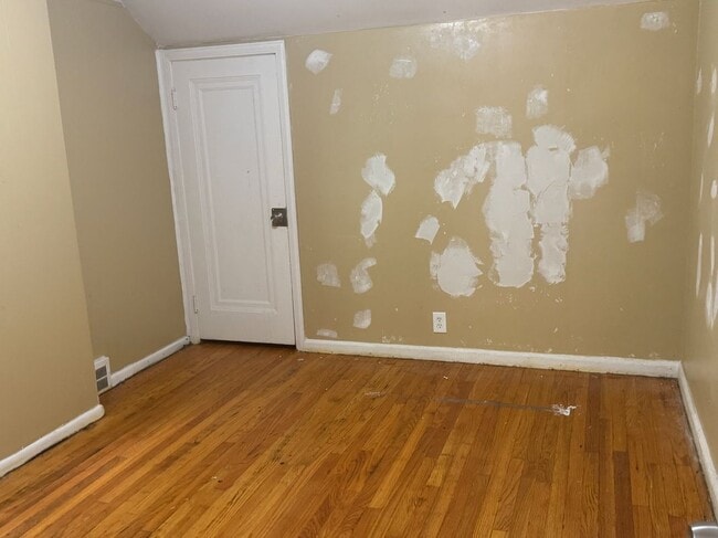 Photo - 15872 Fairmount Dr