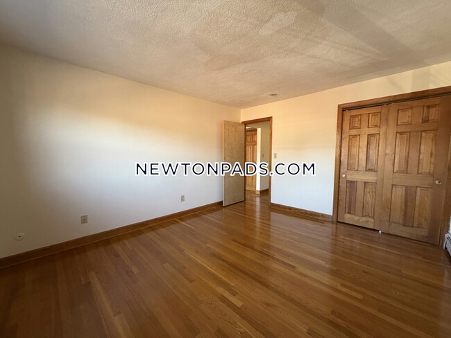 Photo - 282 Grove St Unit 9