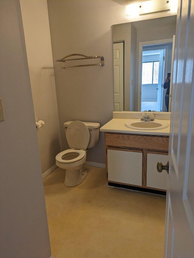 Photo - 17 Blackstone Dr