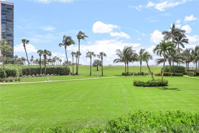 Building Photo - 4901 Gulf Shore Blvd N Unit 104 Rental