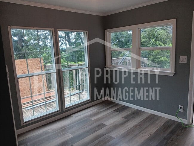 Photo - Peaceful 3 bedroom 2 bath home down Indian Point