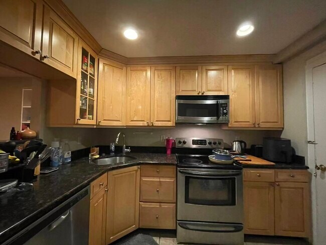 Photo - 15 Walbridge St Unit 9