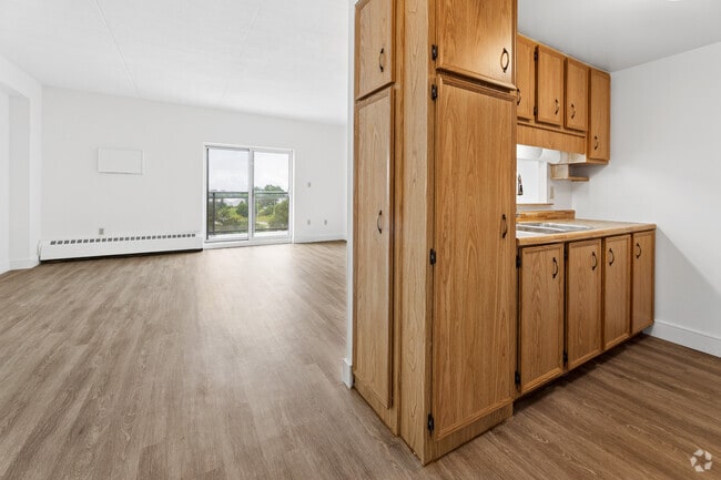 2BR, 1BA - 891SF - Kitchen/Living Room
