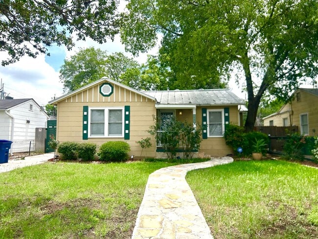 Photo - **APPLICATION RECEIVED** Charming Single-Story Retreat with Modern Upgrades & Outdoor Entertainin...