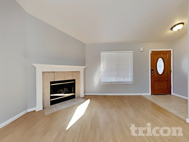 Photo - 1600 Cattail Ct