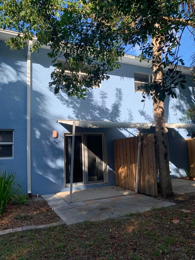 Photo - 4220 NE Indian River Dr