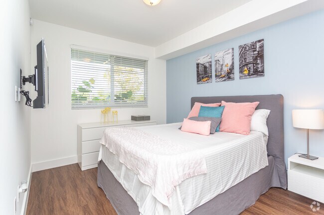 Photo - Princeton Groves