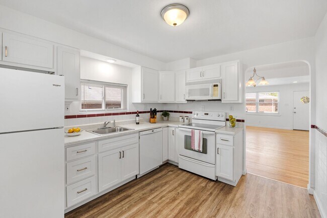 Photo - 2 Bedroom, move in ready home