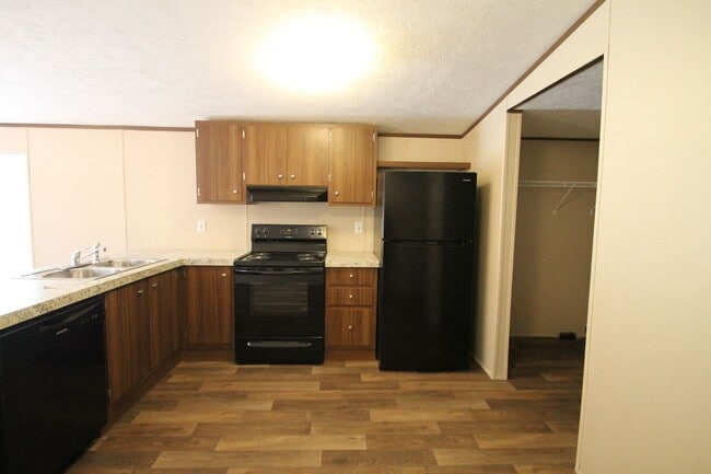 Photo - Exclusively Offered by Muse Realty Rentals, LLC