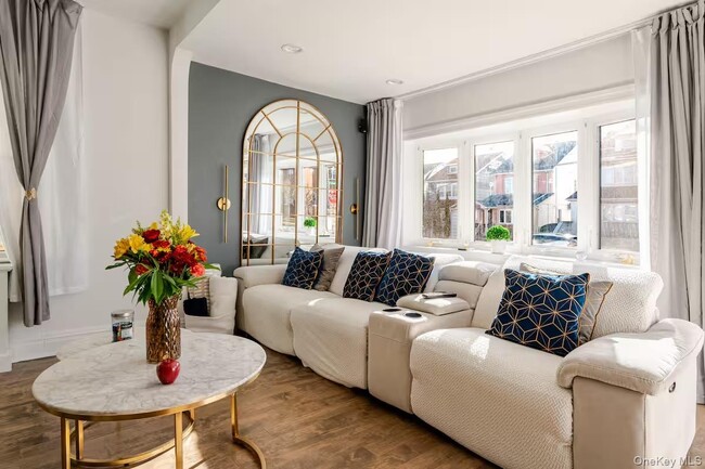 Photo - 151-05 20th Rd