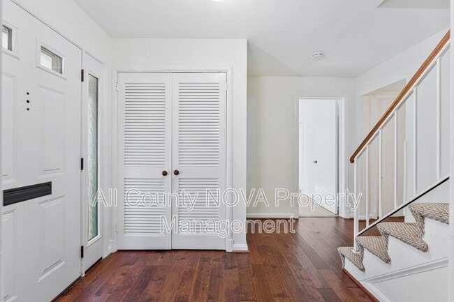 Photo - 3160 Ravenwood Dr