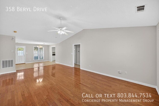 Photo - 358 Beryl Dr