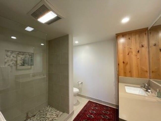 Photo - 481 Hillview St Unit 481 Hillview Dr. B