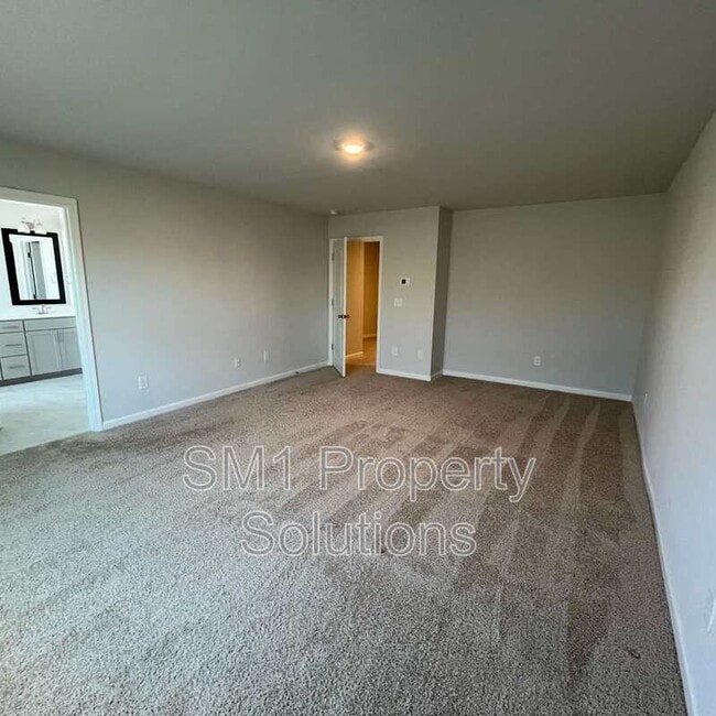 Photo - 106 Brody Way