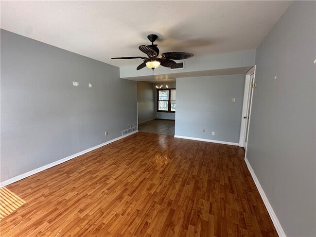 Photo - 117 Holly Dr