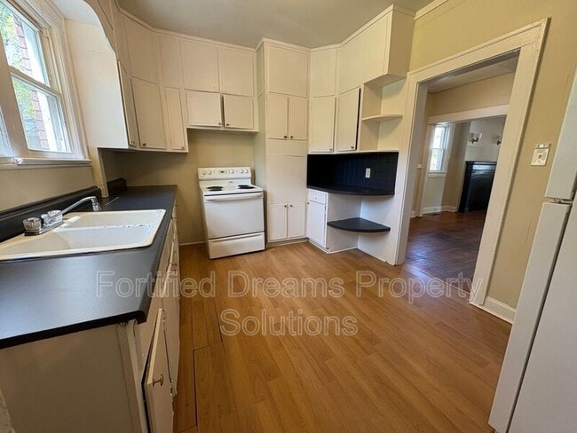 Photo - 2354 N Patterson Ave