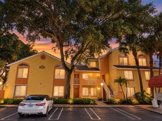 Photo - 1172 Coral Club Dr Unit 1172
