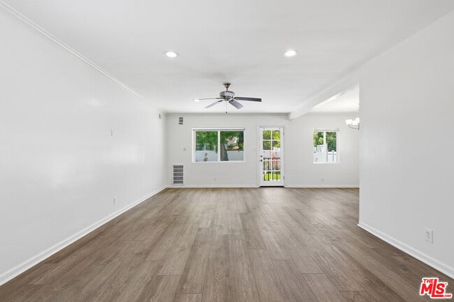 Photo - 6033 Fallbrook Ave