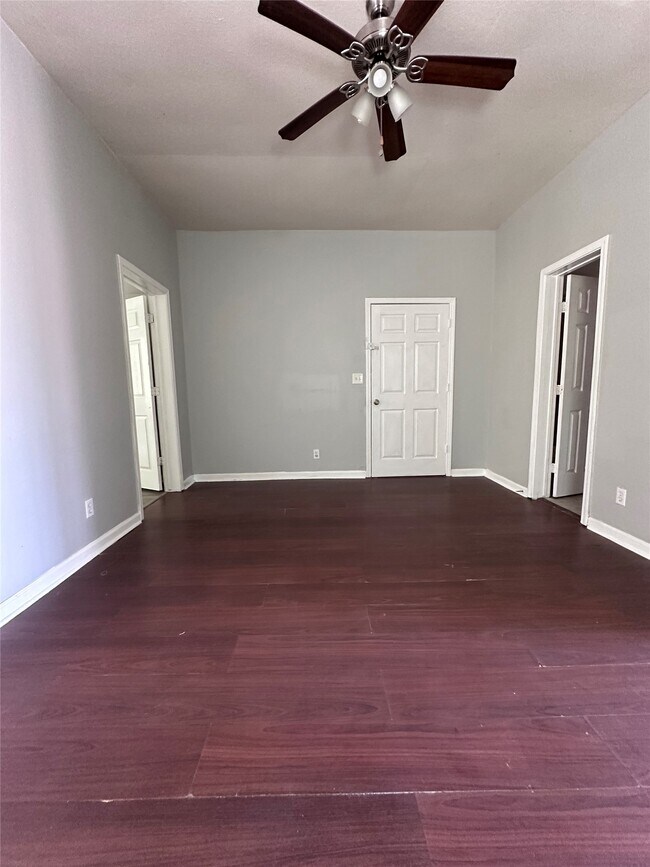 Photo - 910 37th St Unidad 4