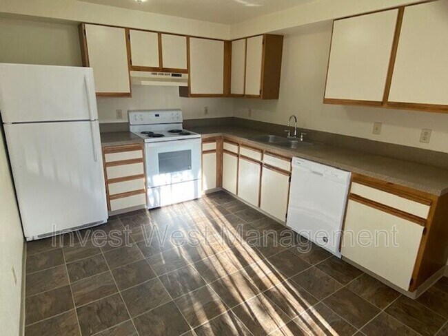 Photo - 1895 Kingsley Rd Unidad #118