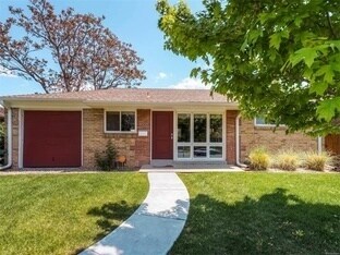 Fenced Backyard! - Fenced Backyard!