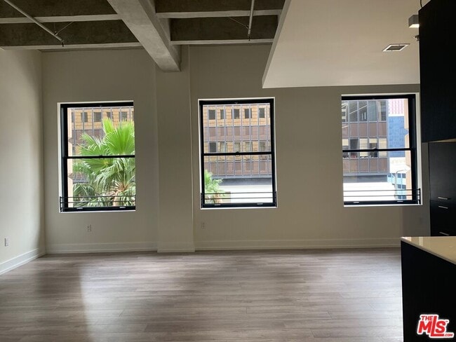 Photo - 727 W 7th St Condo Unit 509