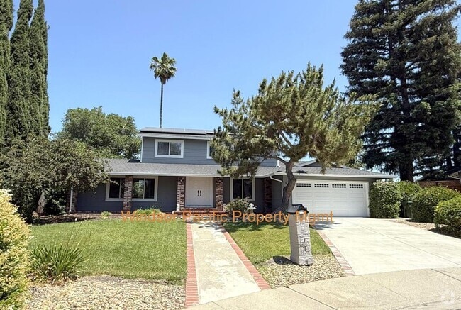 Building Photo - Fantastic End Of Cul De Sac Location in Gr... Rental