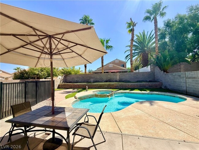 Photo - 1212 Diamond Valley St
