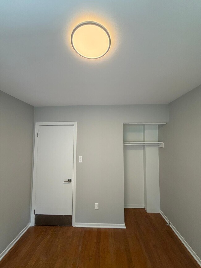Photo - 284 Albert St Unit 6