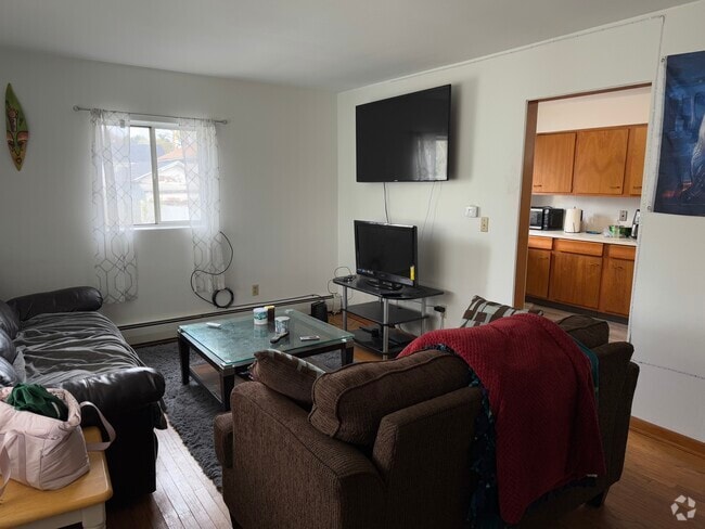 Building Photo - 12 Virginia Ave Unit 4 Rental