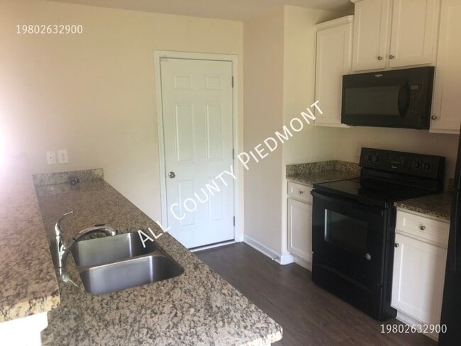 3009 Chatuge Ct