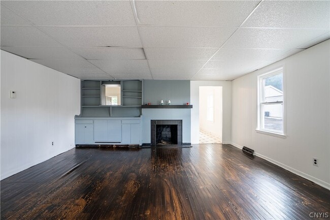 30 W Monroe St
