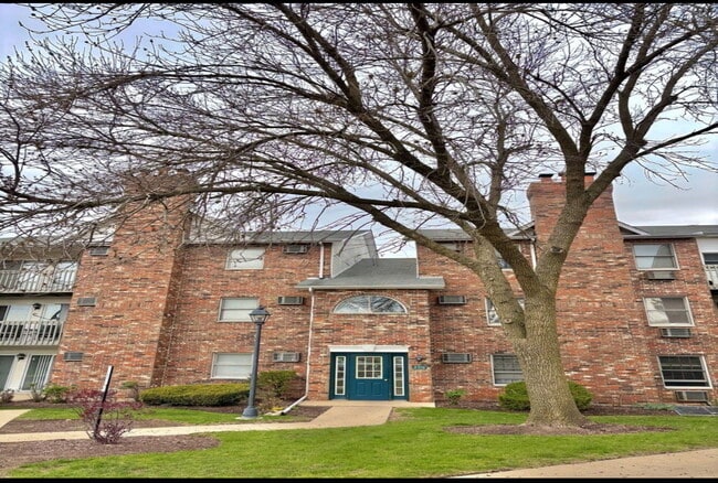Building Photo - 4316 W Shamrock Ln Unit 3C Rental