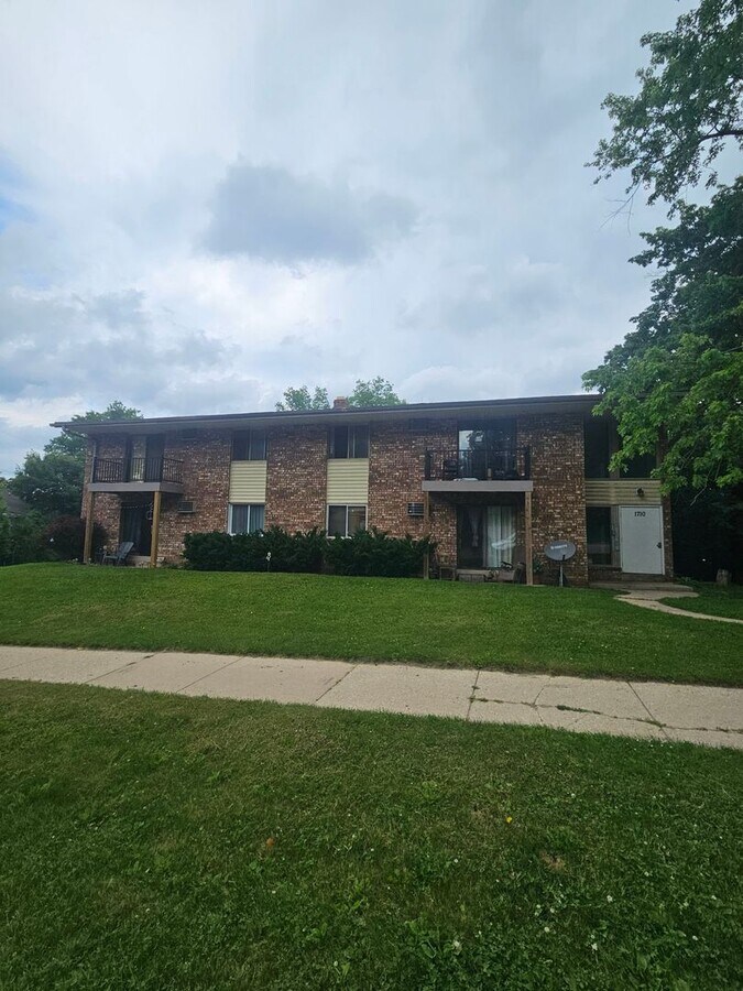 1710 Elder St. (10 Unit) - 1710 Elder St. (10 Unit)