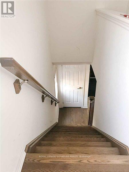 Photo - 124 Parkinson Crescent