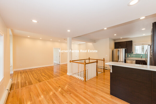 Photo - 124 Monument St Apartments Unit 1