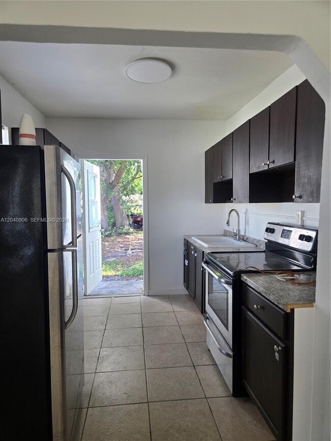 Photo - 5223 SW 25th St