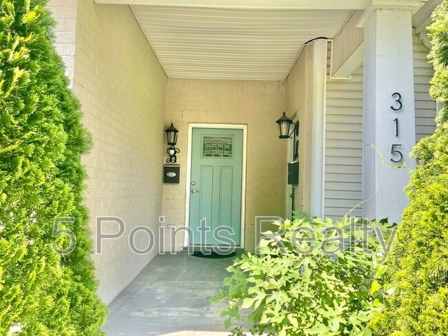 Photo - 315 Grace St
