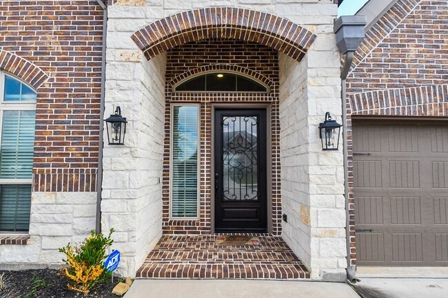 Photo - 10131 Napier Dr
