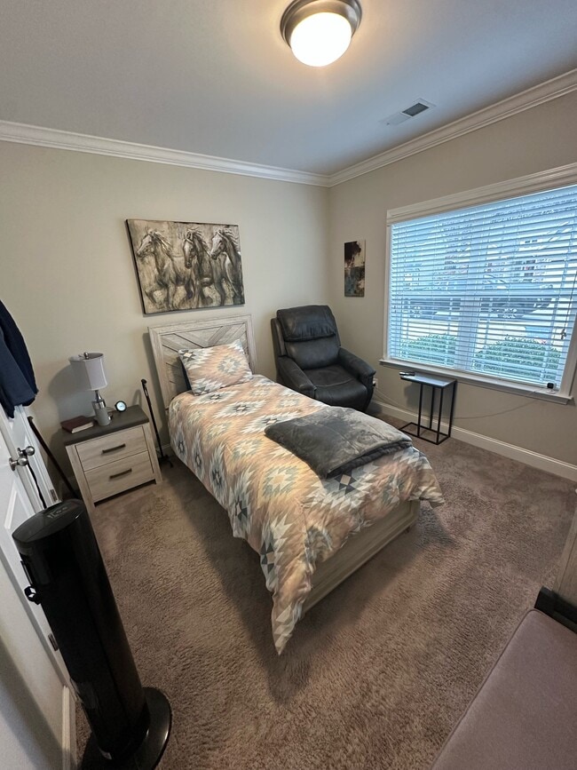 Photo - 335 National Dr