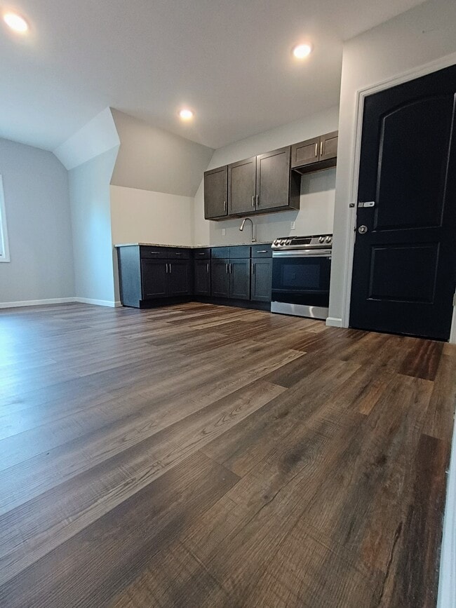 Photo - 228 S 7th St