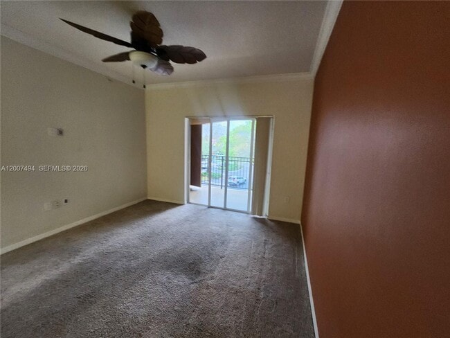 Photo - 101 SW 117th Ave Unidad 7303